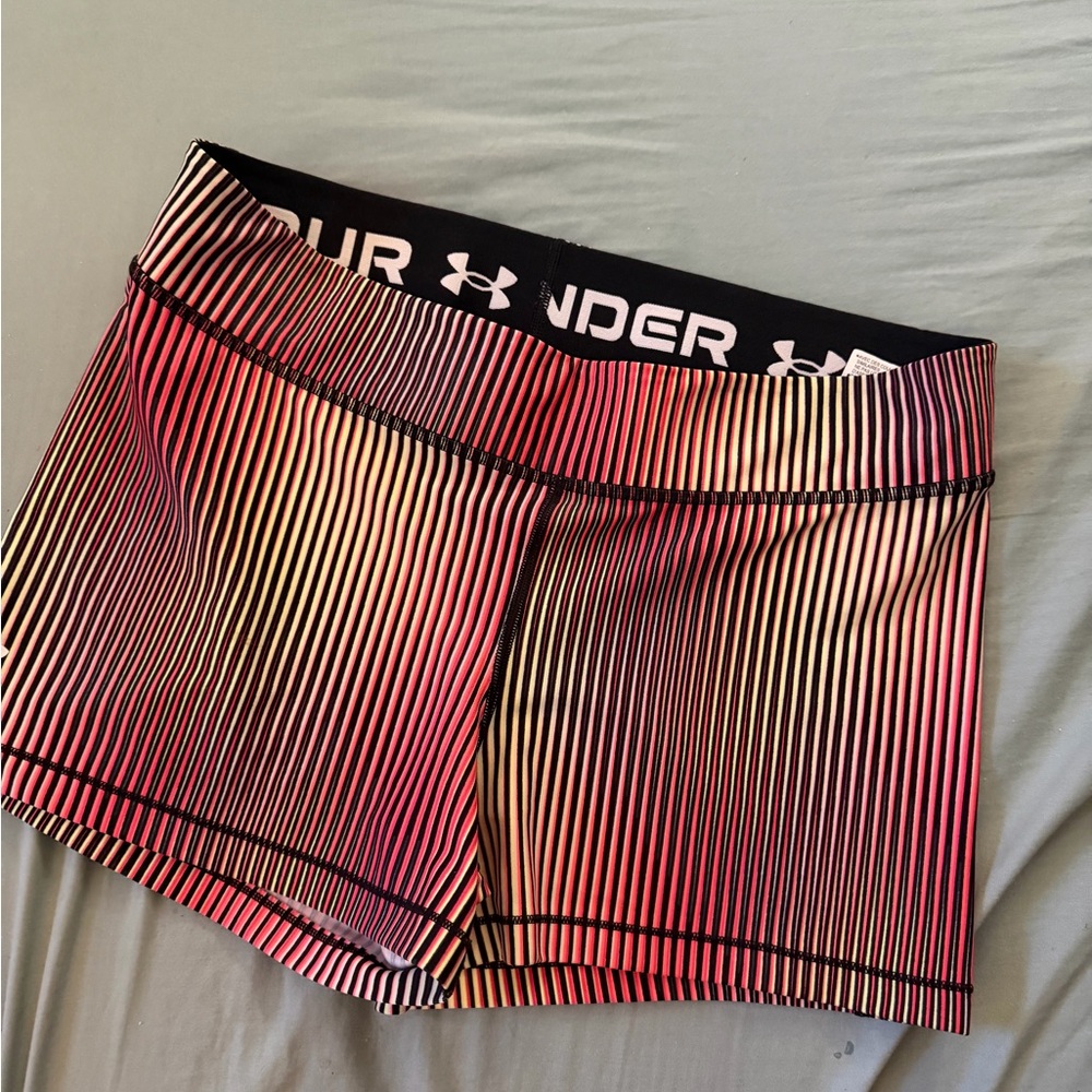 Under Armour HeatGear Compression Shorts XL Pink Striped Athletic Workout Gym